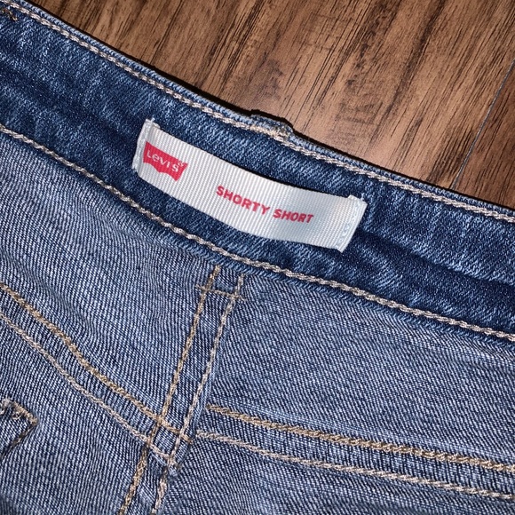 Levis Girls Blue & White Jean Shorts - Picture 3 of 5